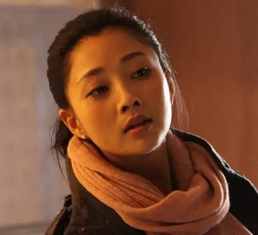 纪实演员中的女富豪殷桃多辆豪车轮流开如今44岁却活得像20岁