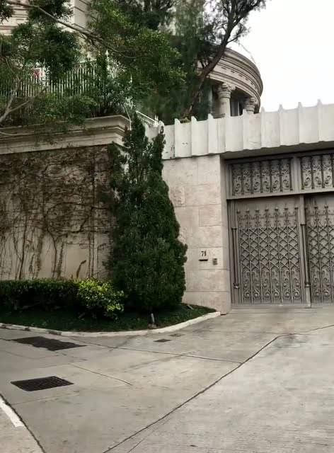 华人首富李嘉诚香港别墅曝光,市值超30亿,这才是真正的豪宅!