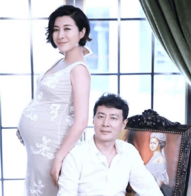 被赵本山捧红的"玉芬"王雅捷:拒绝上春晚,嫁给了于洋_腾讯新闻