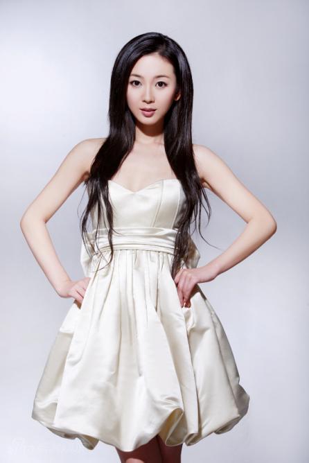 资料图片:演员章雯淇精美写真(7)