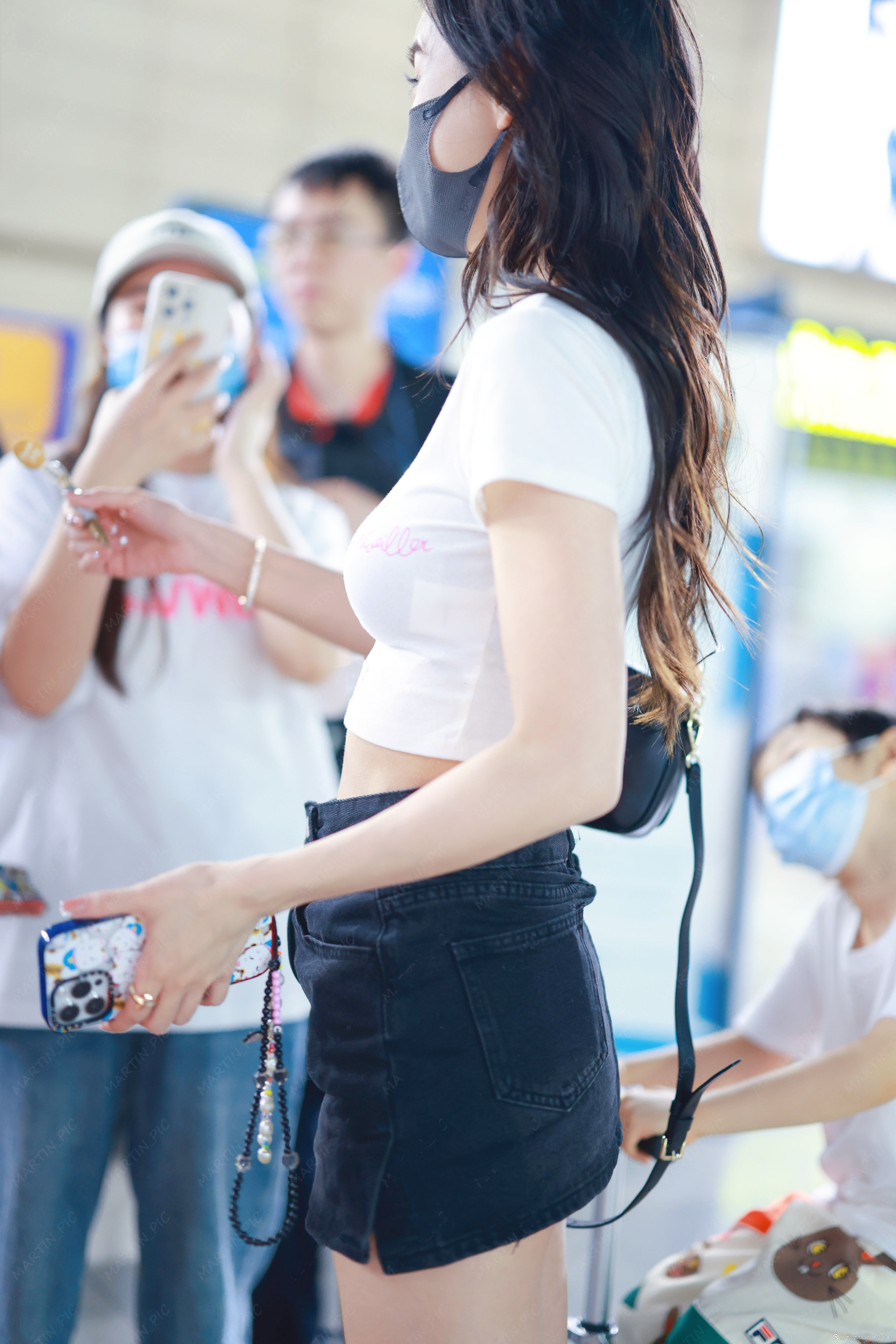 angelababy杨颖 机场街拍现场,黑白夏日穿搭,轻盈且温柔9999#气质