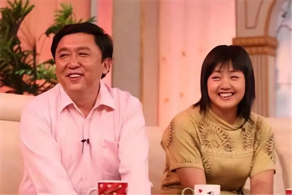 相声界宠妻狂魔于谦,对老婆白慧明一见钟情,结婚多年不让她下厨_对方