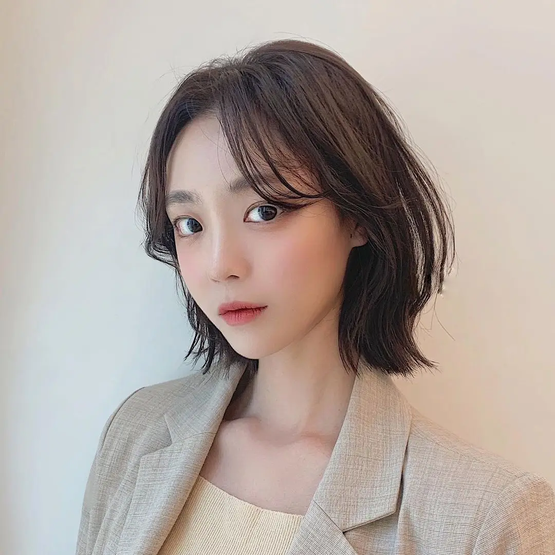 夏季必备发型,推荐2021年流行的5款利落小短发 ,减龄好打理