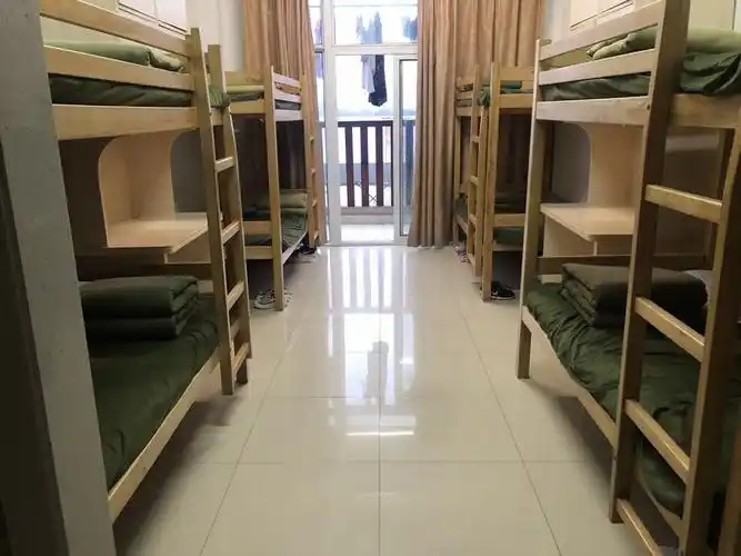 整洁的内务-三排- 常州市第三中学