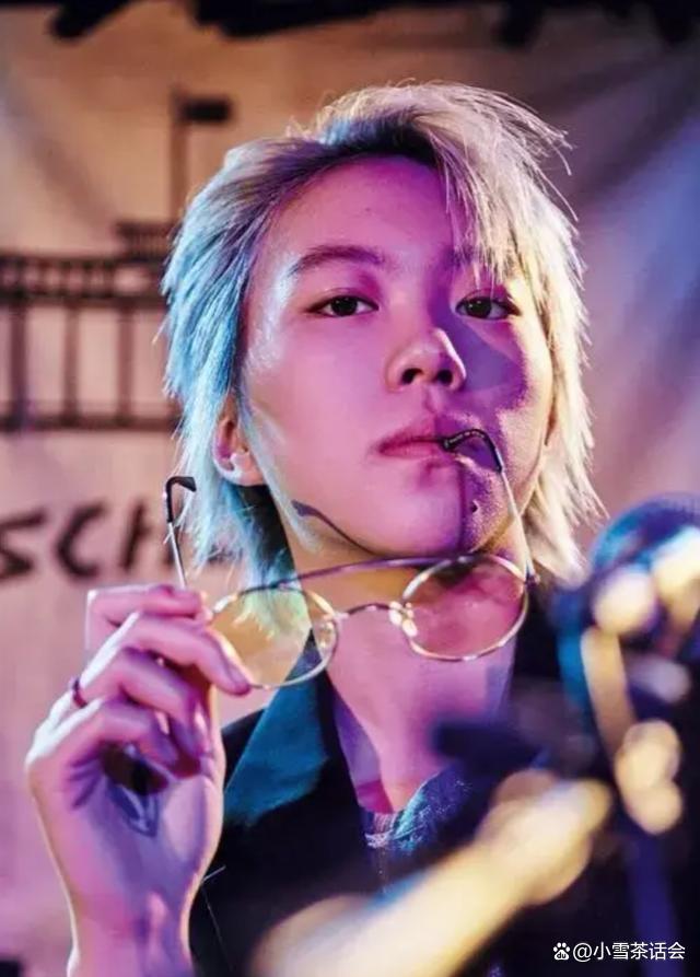 窦靖童:妈妈过得很好,但落魄的父亲,却是我每天的牵挂