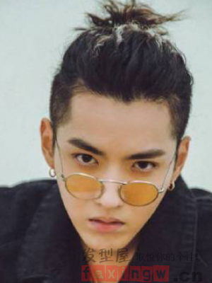 六款可萌可帅气的男生扎小辫子发型你最pick谁!