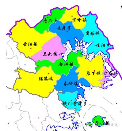福鼎市三面环山,一面临海,境内有太姥山脉,形成了西高东低形似马蹄的