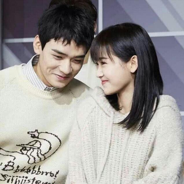 两个人也是因为这部剧成为了朋友的关系,龚俊到现在为止是没有公开