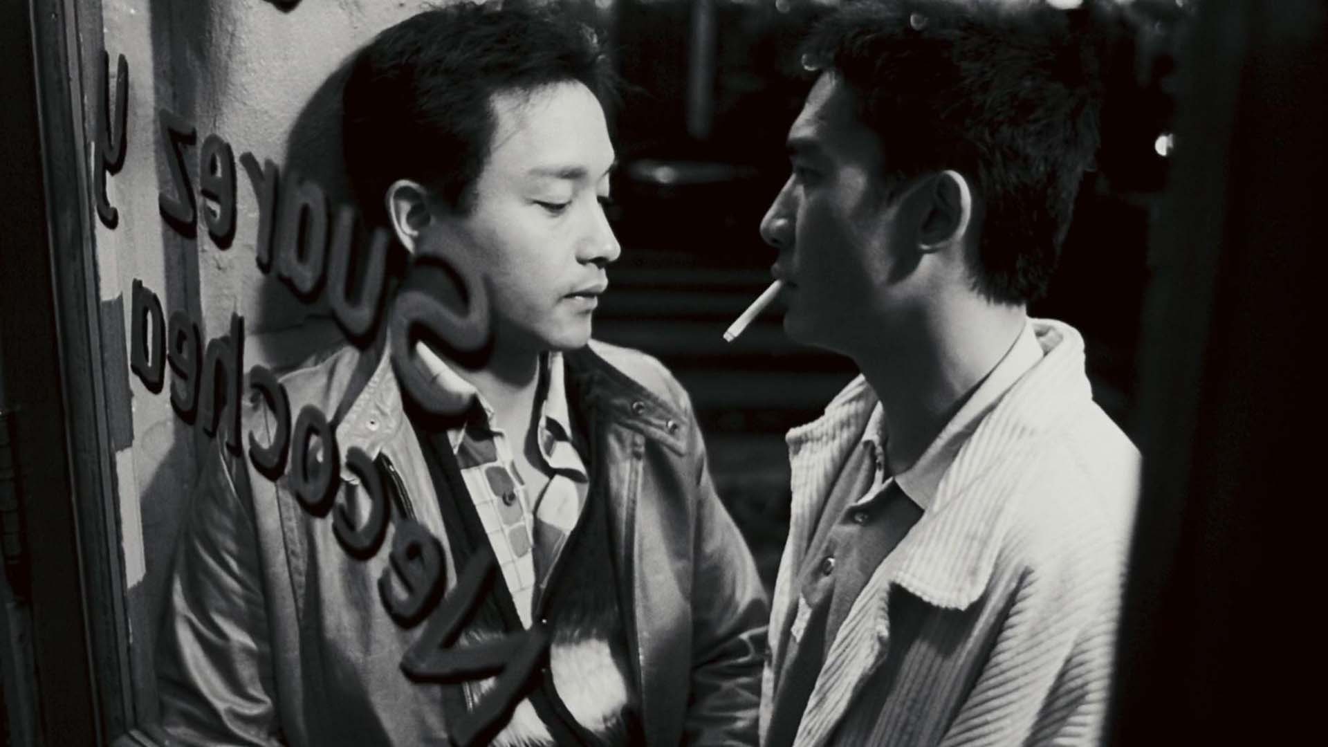 p>《春光乍泄》是由 a href="#" data-lemmaid="373607">王家卫 /a>