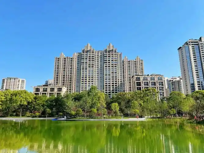 新天地翠湖天地御苑楼王