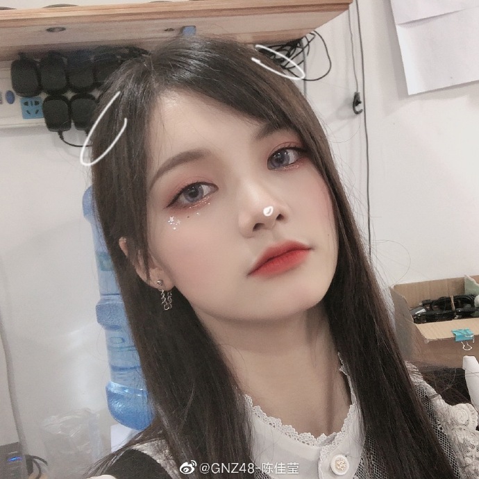 偶像女团gnz48-陈佳莹自拍写真美照欣赏_高清图集_新浪网