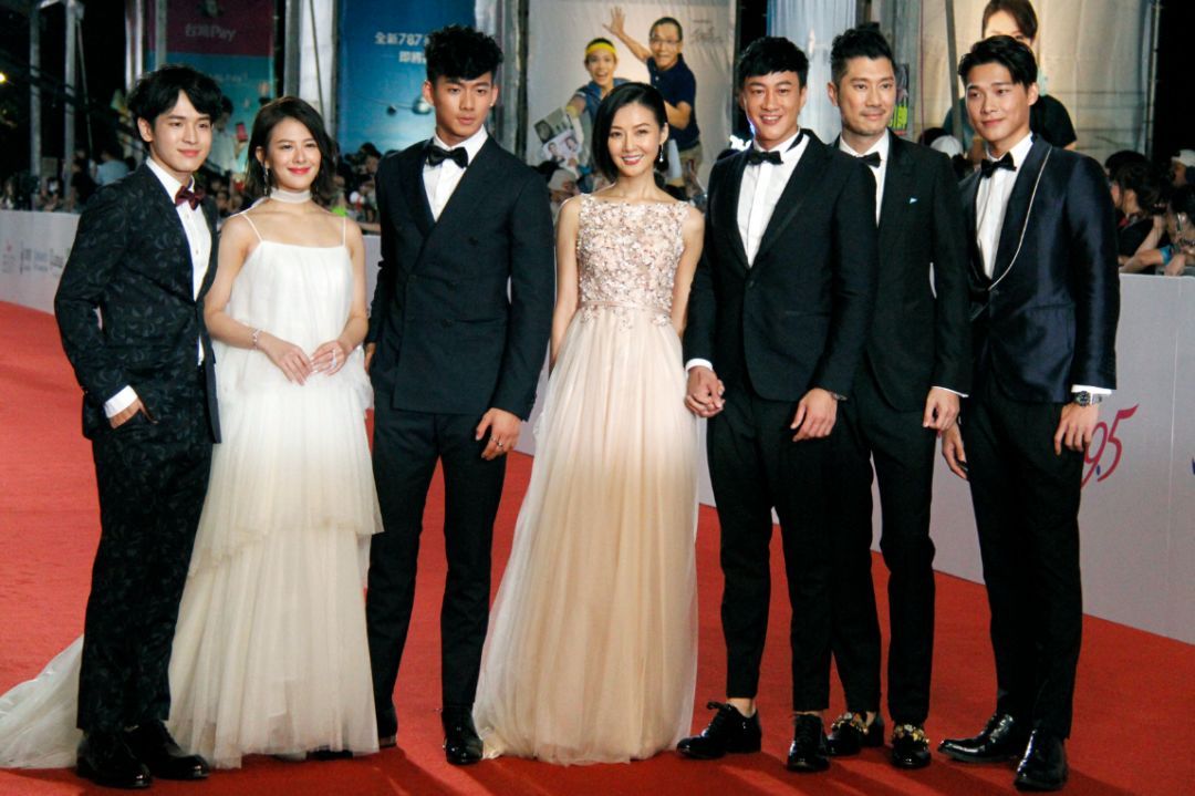 何润东第一次当导演拍电视剧,就拿到台湾电视最高荣耀的金钟奖