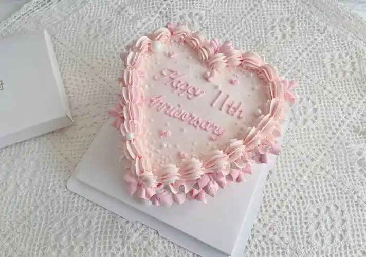 6寸心形纪念日蛋糕