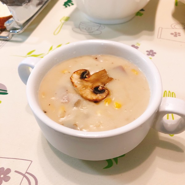 佰佰欣做的奶油蘑菇汤