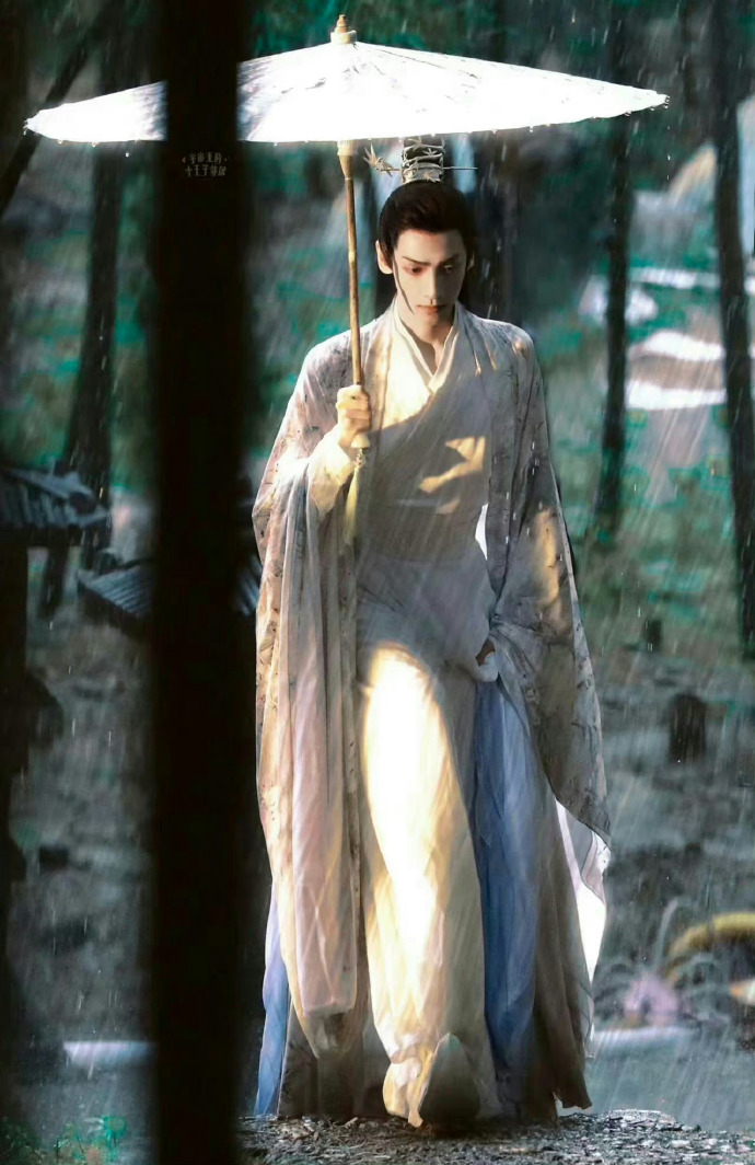 罗云熙古装梦回润玉