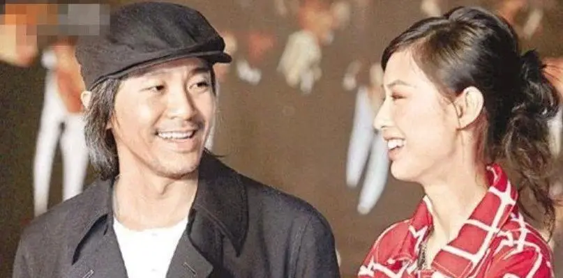 2005年,黄圣依仅用几张照片,便让周星驰的心血顷刻崩塌_杨子花_公司