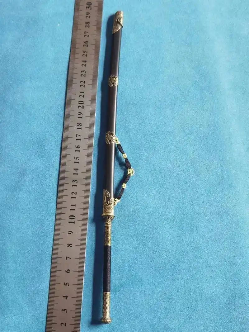 1比6微型刀剑,明长刀,电影(绣春刀)加钱居士丁修佩刀. - 抖音