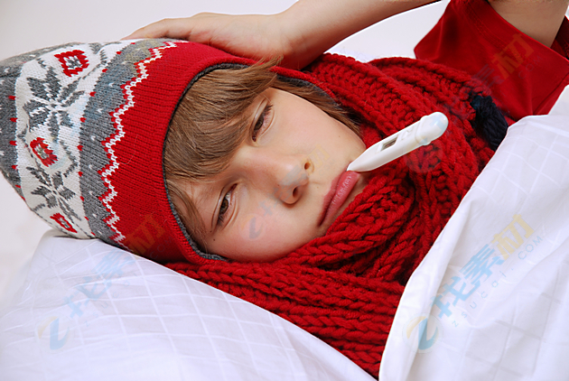 生病难受小男孩高清图片下载