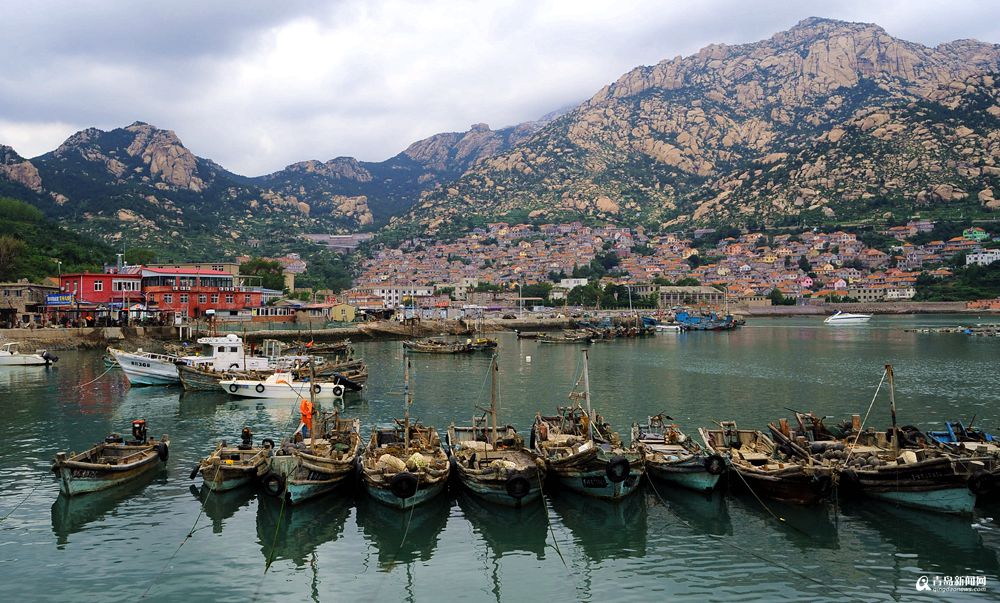 高清:秋游青山渔村 茶香蟹肥美景入画来