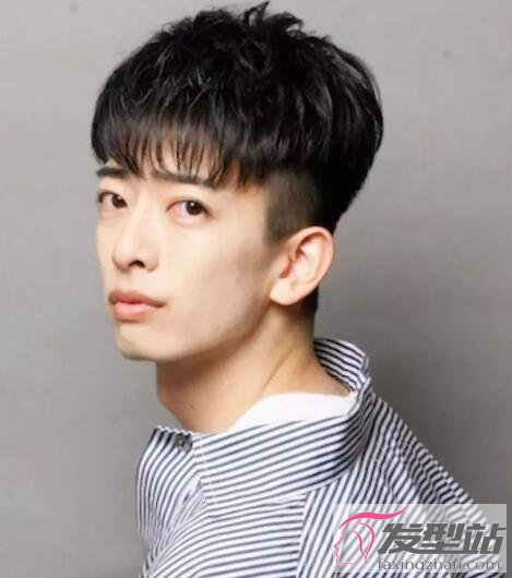 男生齐刘海碎剪发型 这样剪活力满满不单调
