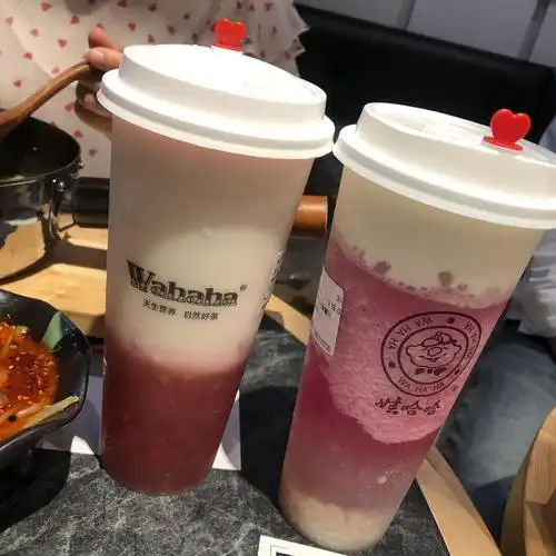 我家这开娃哈哈的奶茶店了(喝上了,娃哈哈隔壁的火山屋台好.