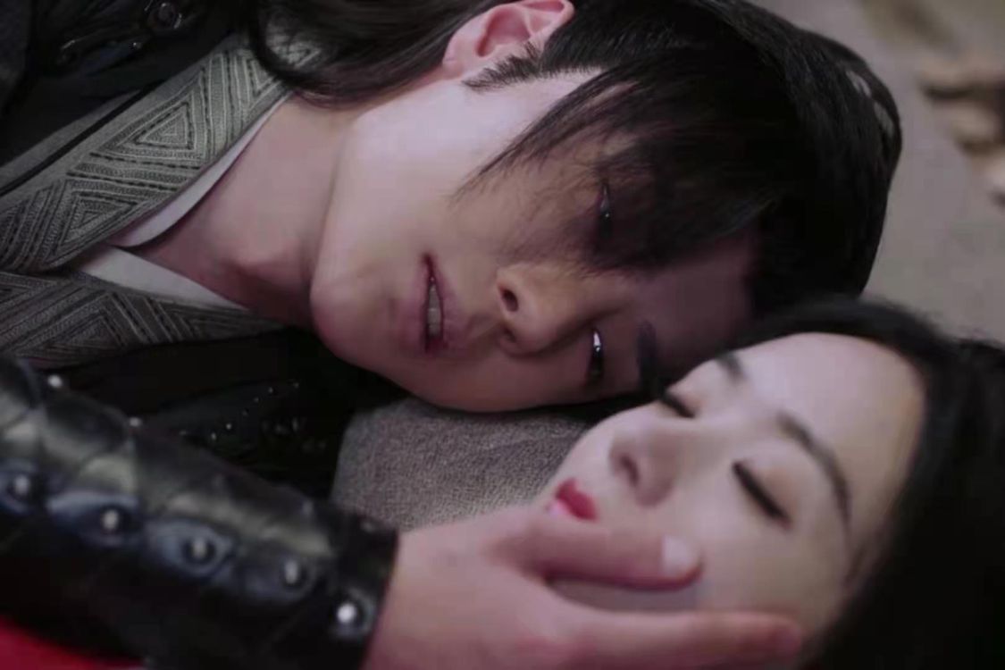 《有翡》大结局,赵丽颖哭戏太催泪,周翡谢允"樱花吻"超甜