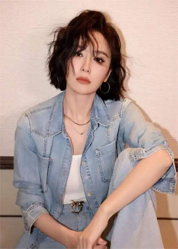 八位娱乐圈一眼万年的短发女明星,秦岚刘亦菲,个个美到窒息!