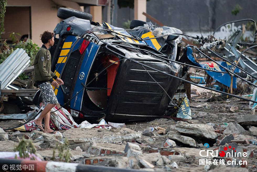 印尼强震引发海啸 灾区一片狼藉(高清组图)