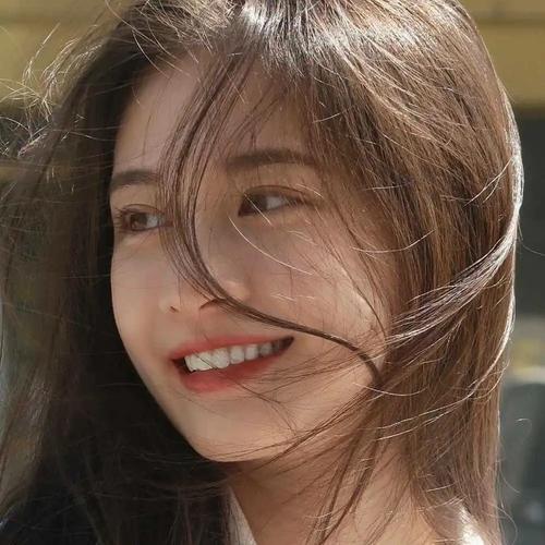 笑容单纯治愈的女生头像 女生头像图片大全 -【爱个性】