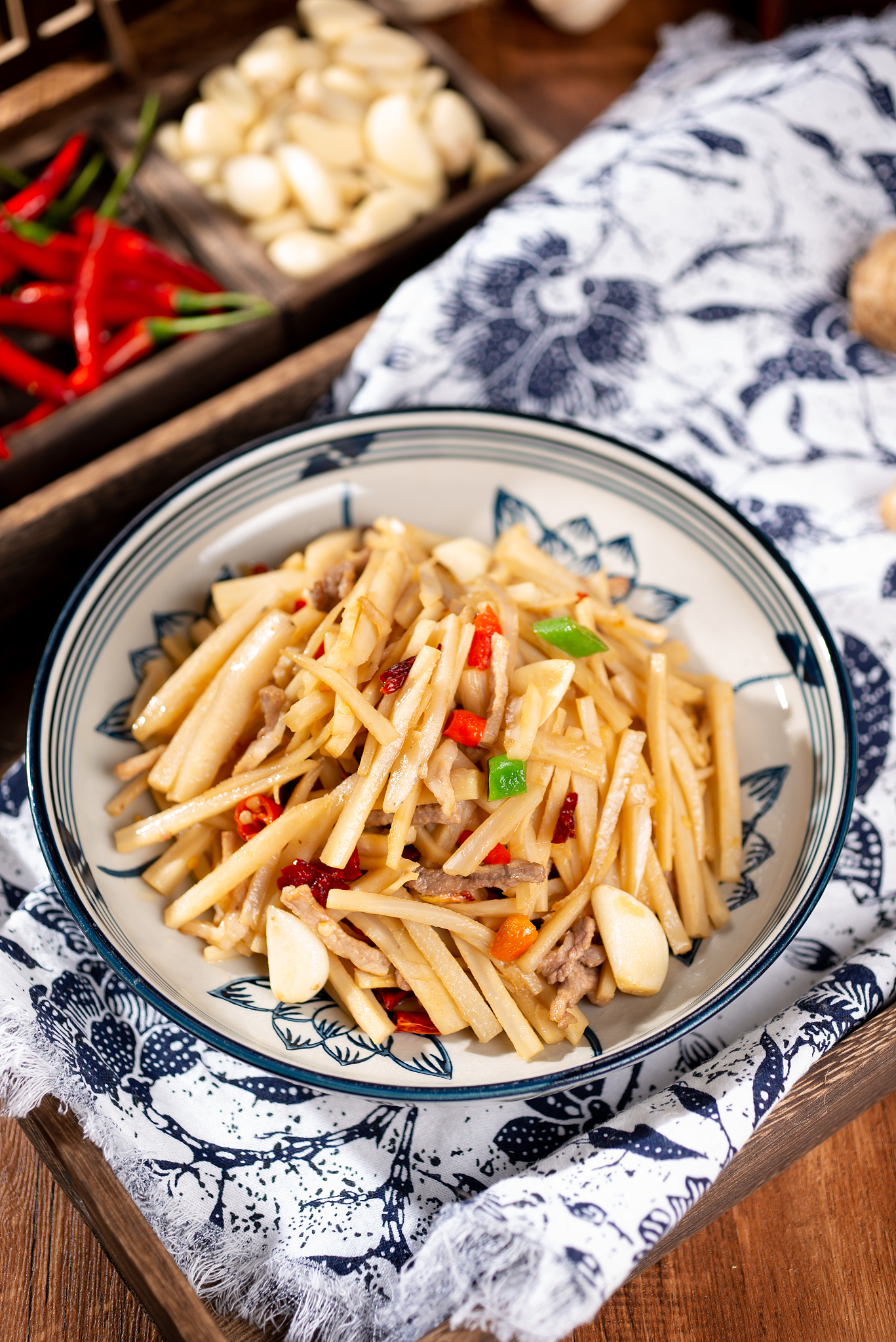 ai亚来杭州#  来到杭州的桐庐,怎么能错过品味当地的传统美食?