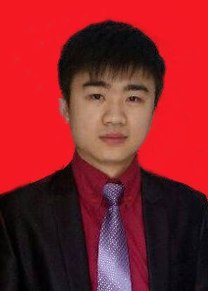 67求大神,把这张照片p成一寸,红底的照片!谢谢了!