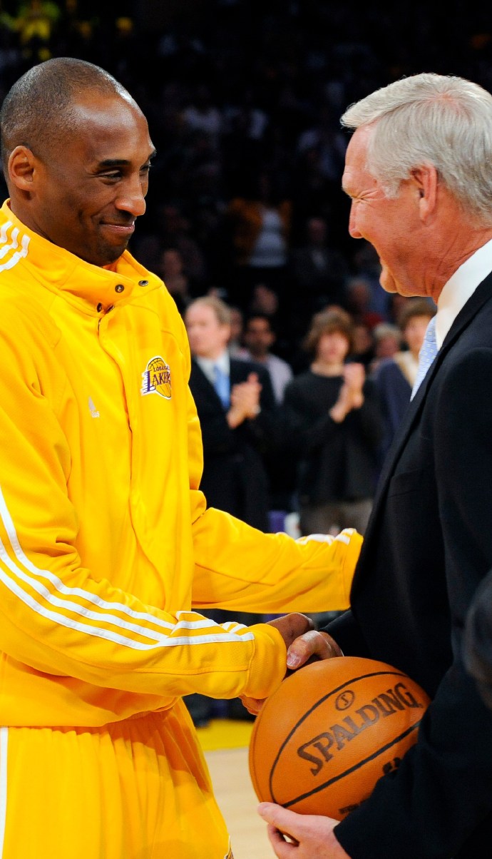 nba众星悼念杰里韦斯特##湖人致敬杰里韦斯特