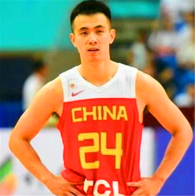 辽宁男篮的赵继伟是中国男篮未来十年的主力后卫吗?为什么?