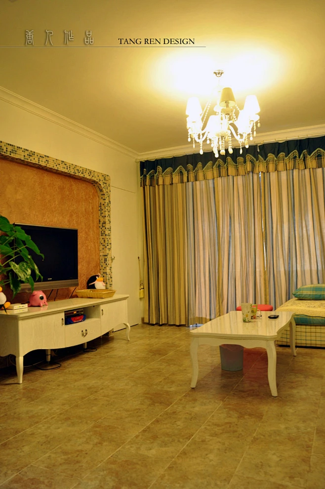 108平方米现代简约风格三室二厅中户型家居客厅茶几灯具电视柜装修