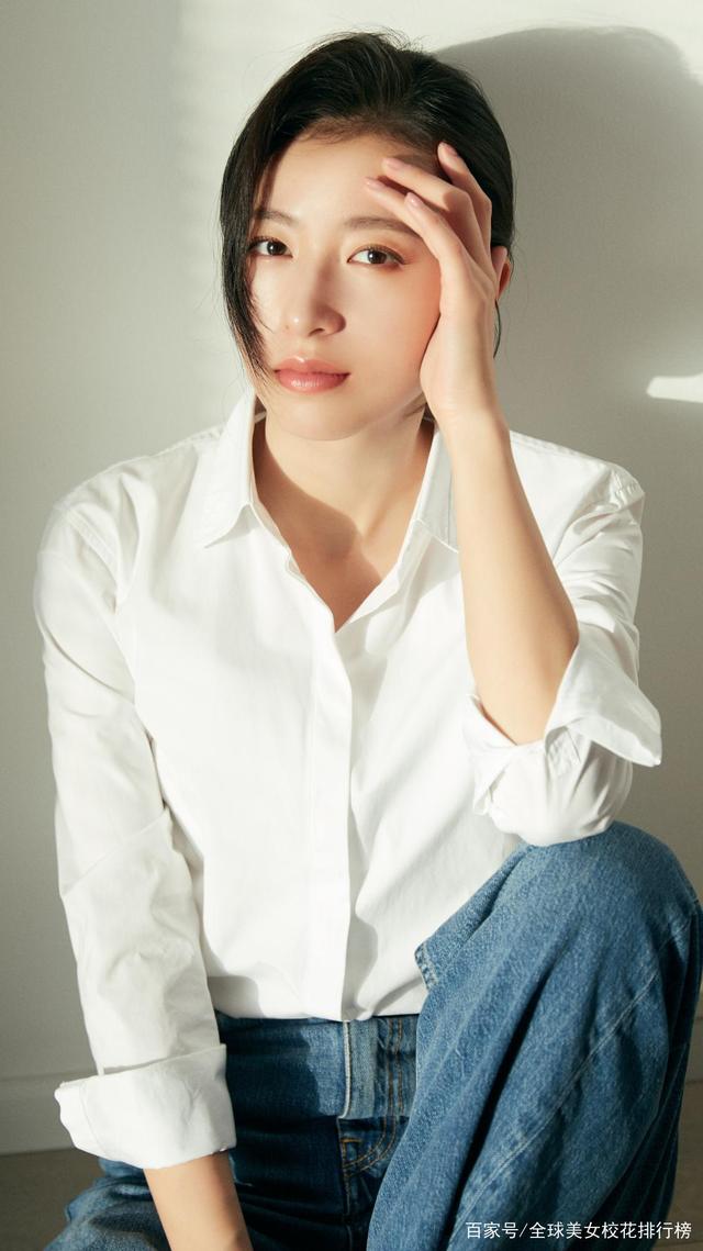 复旦大学校花周雨彤