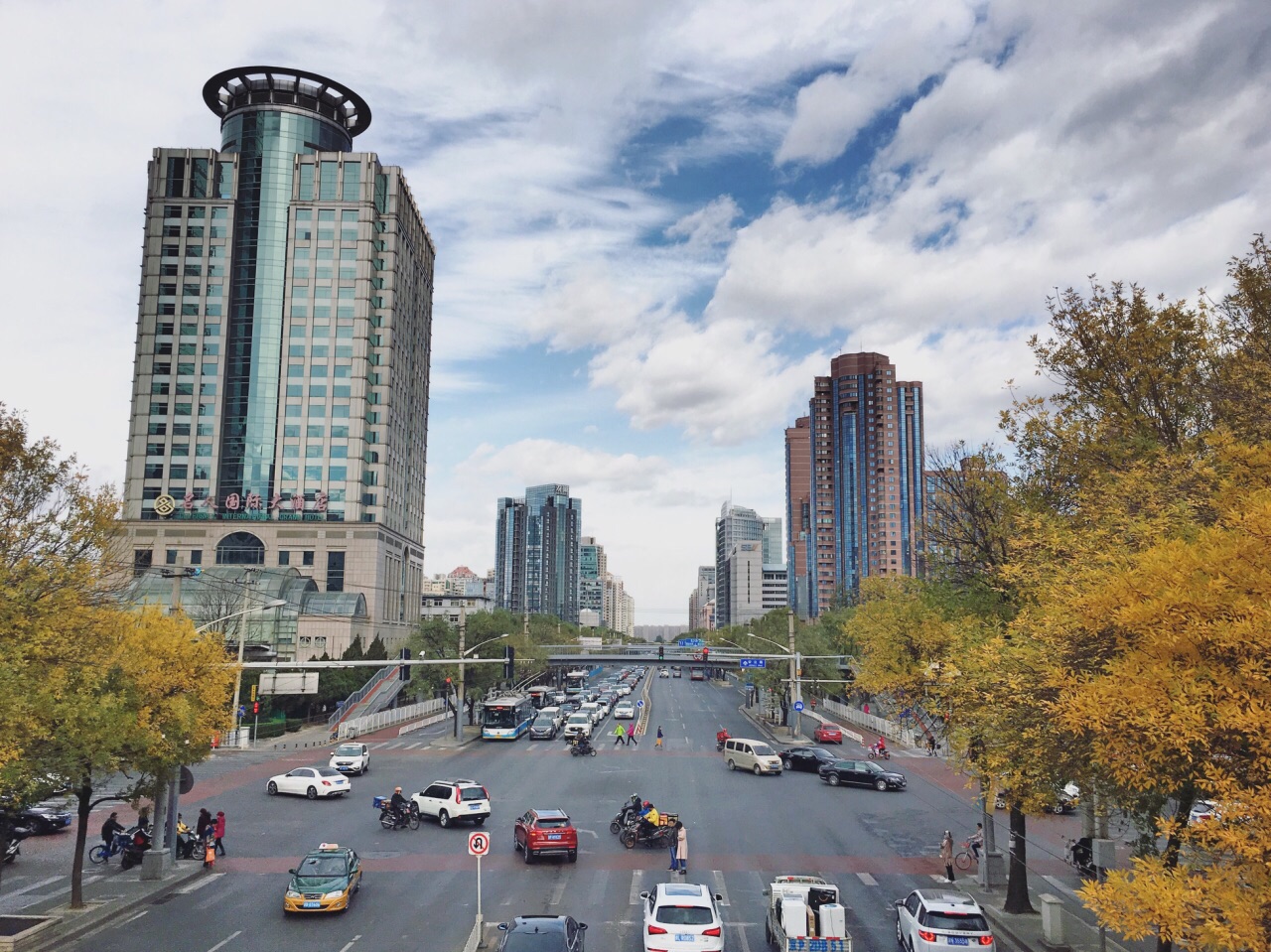 北京名人广场攻略,北京名人广场门票/游玩攻略/地址/图片/门票价格