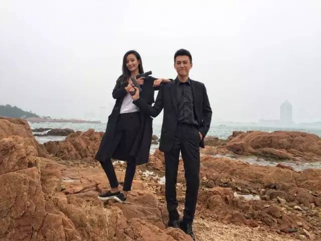 《守卫者 浮出水面》热播 韩雨芹"怼伤"老干部靳东