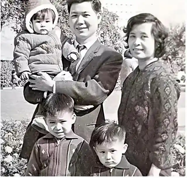 回顾伍咏薇21岁嫁51岁富豪婚后13天老公猝死最终获遗产900万