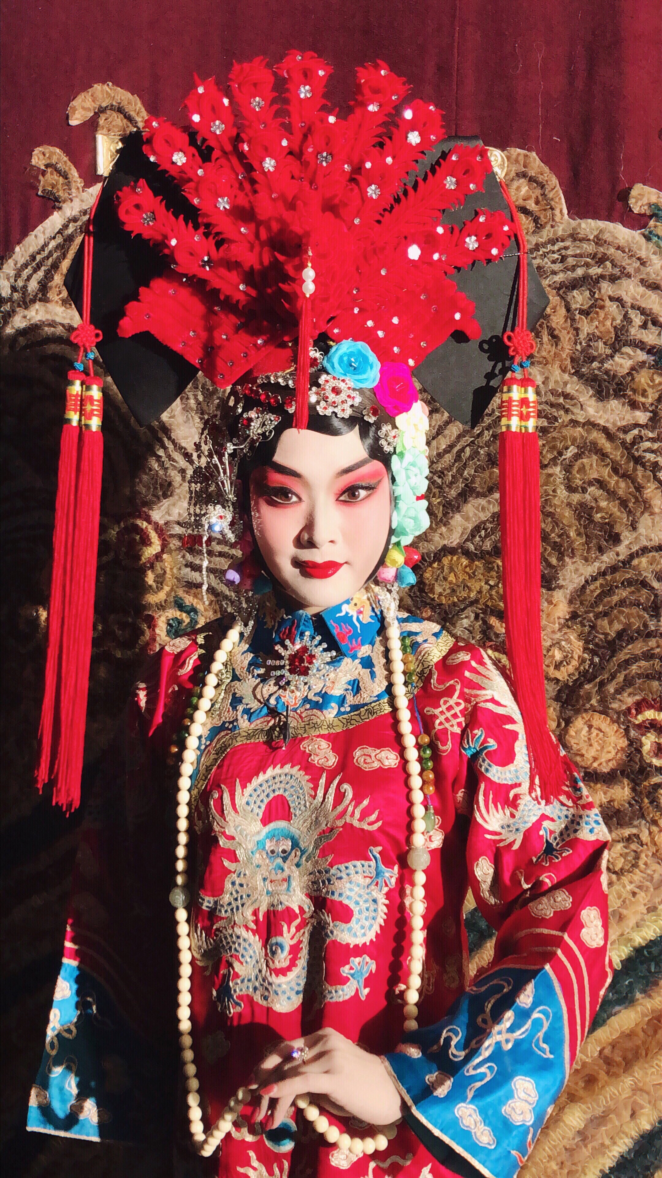 王晓丽:女,国家一级演员, a target="_blank" href="/item/北京京剧院