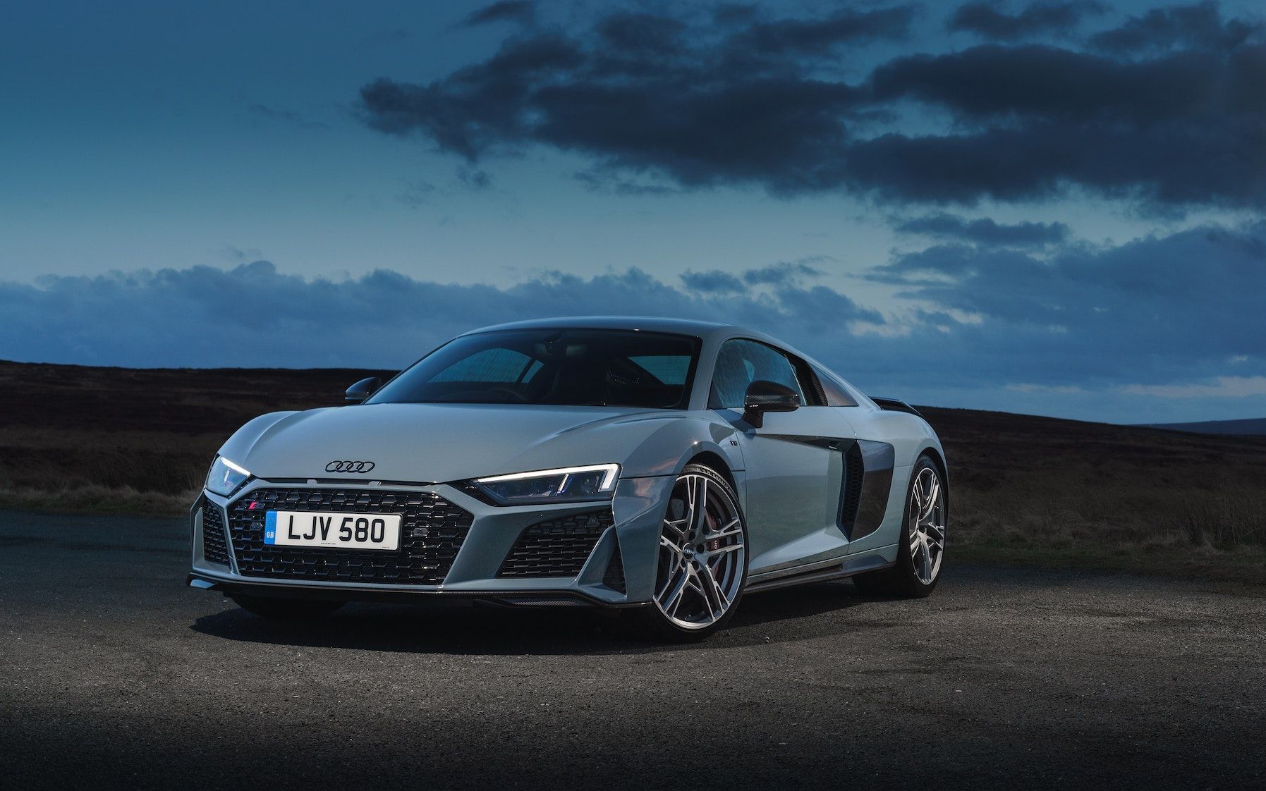 2021款 奥迪r8基本型 阿联酋试驾pov