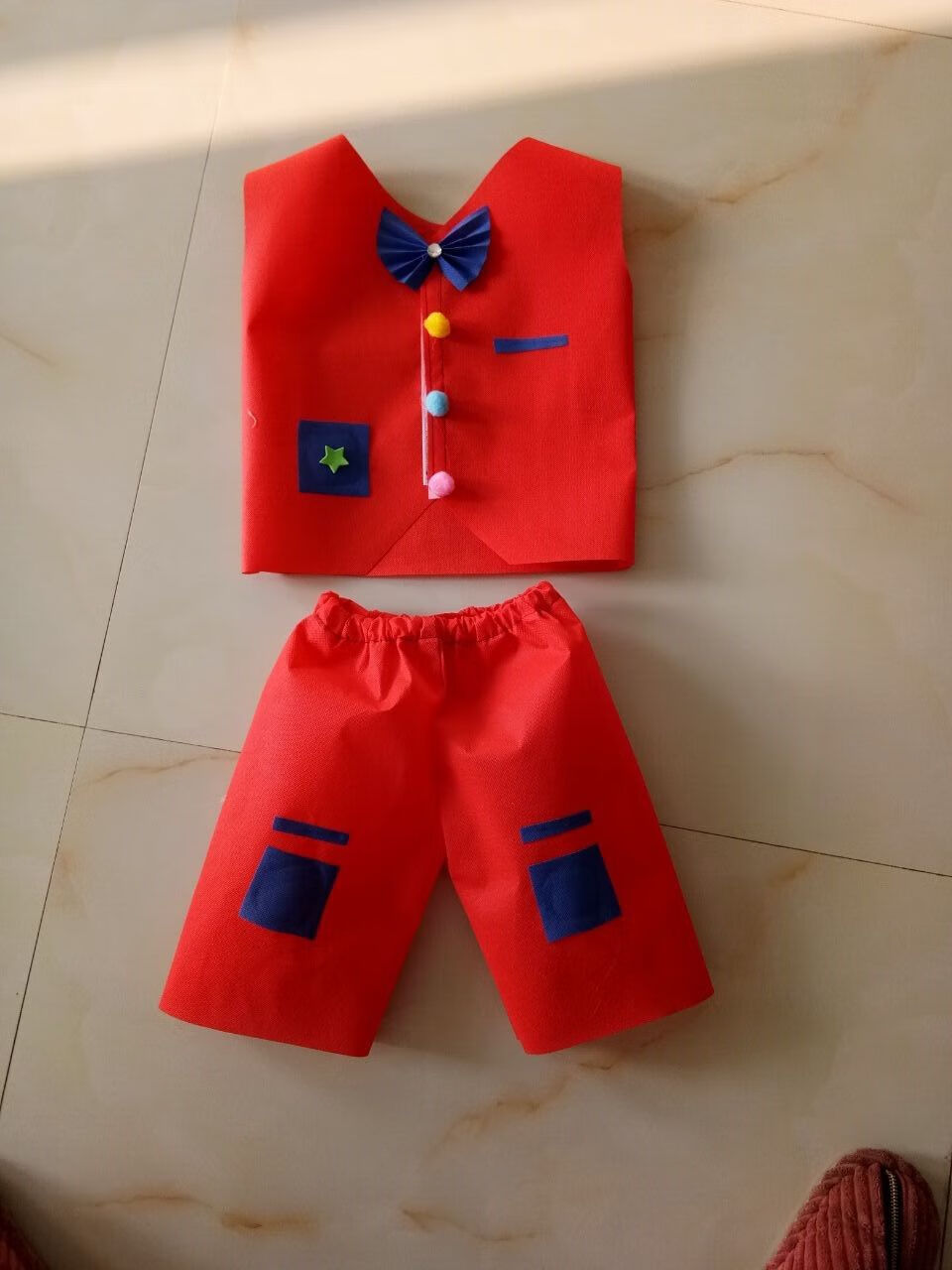 六一新款儿童环保服装幼儿园diy手工制作男童礼服子时装走秀 蓝色 90